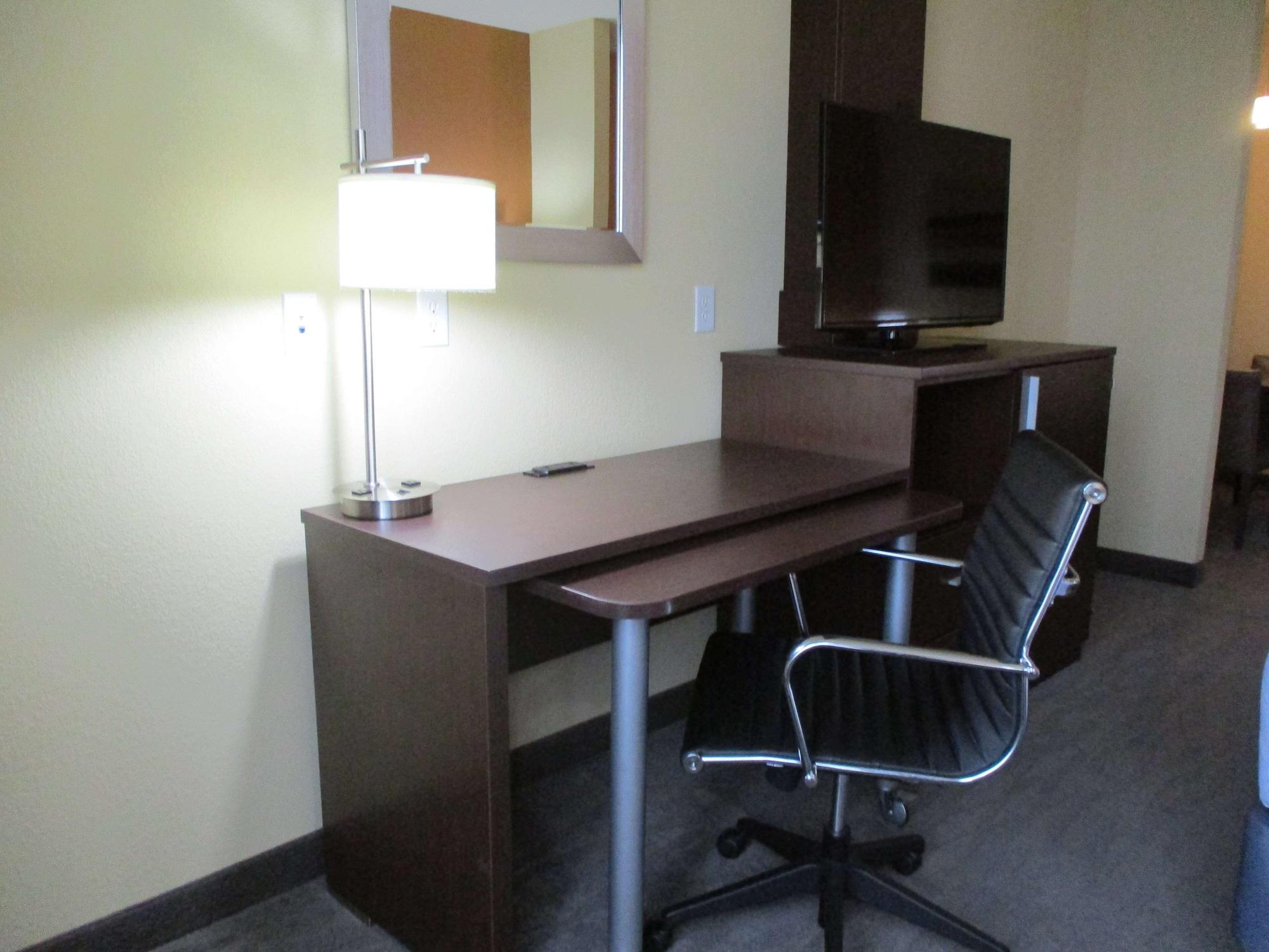 Best Western St. Louis Airport North Hotel & Suites Hazelwood Dış mekan fotoğraf