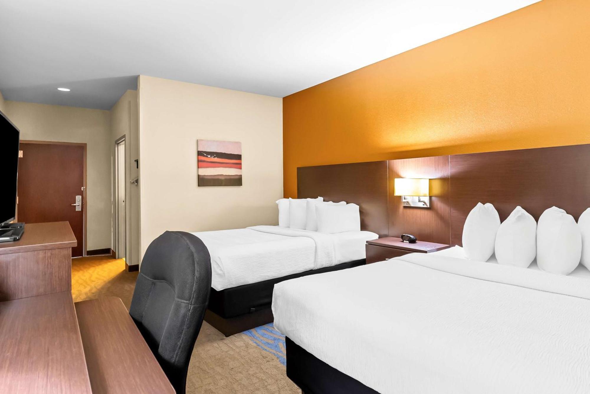 Best Western St. Louis Airport North Hotel & Suites Hazelwood Dış mekan fotoğraf