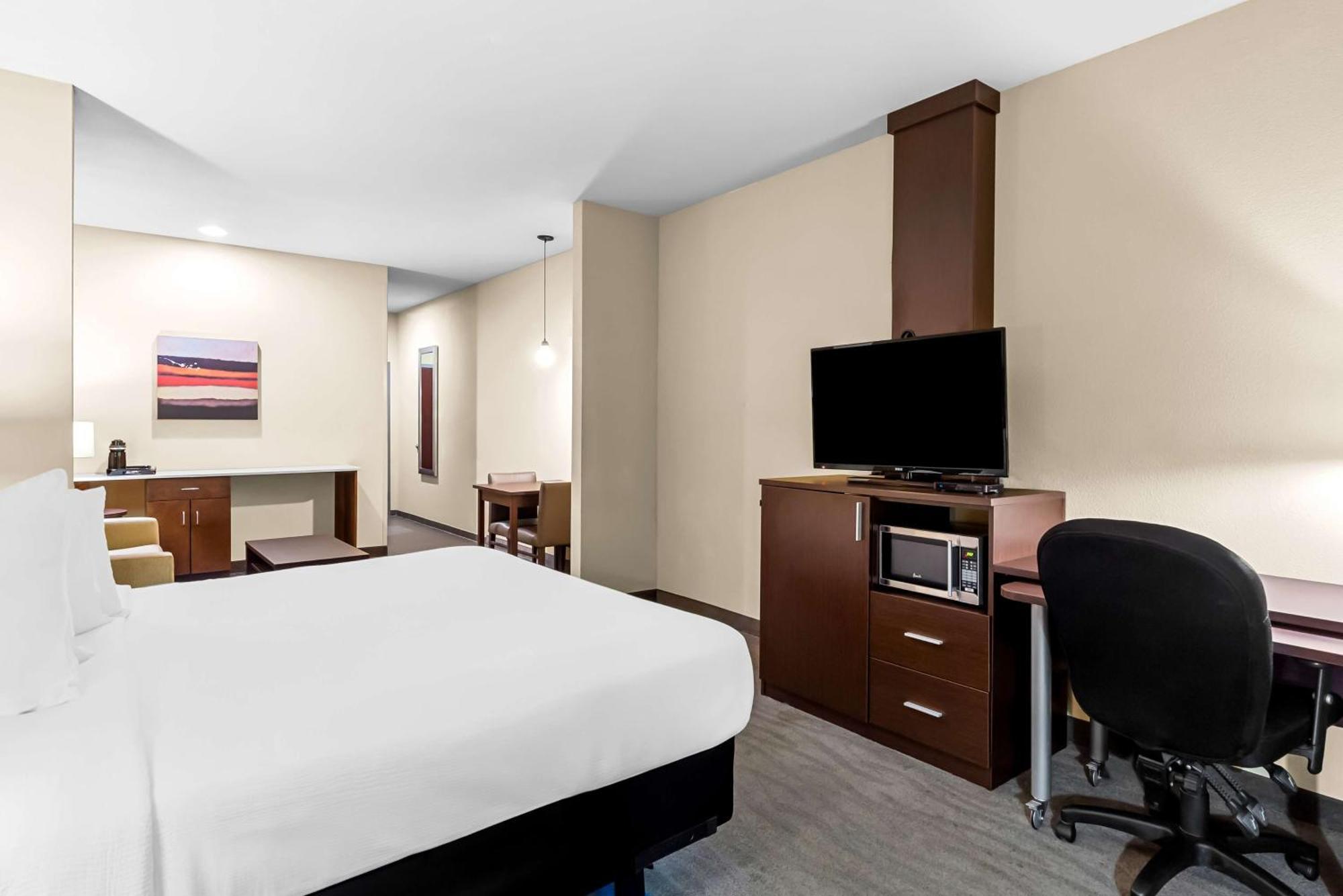 Best Western St. Louis Airport North Hotel & Suites Hazelwood Dış mekan fotoğraf