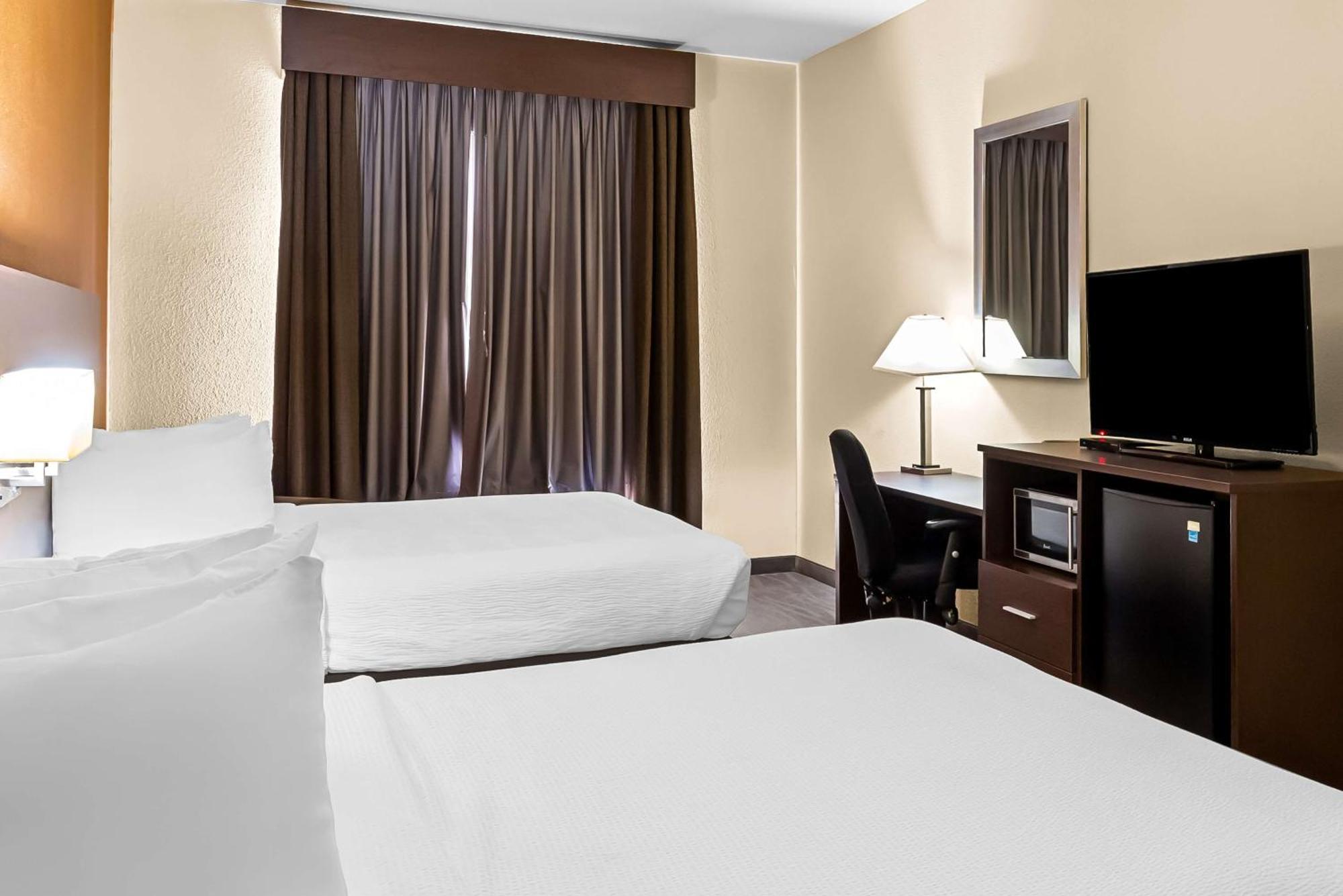 Best Western St. Louis Airport North Hotel & Suites Hazelwood Dış mekan fotoğraf
