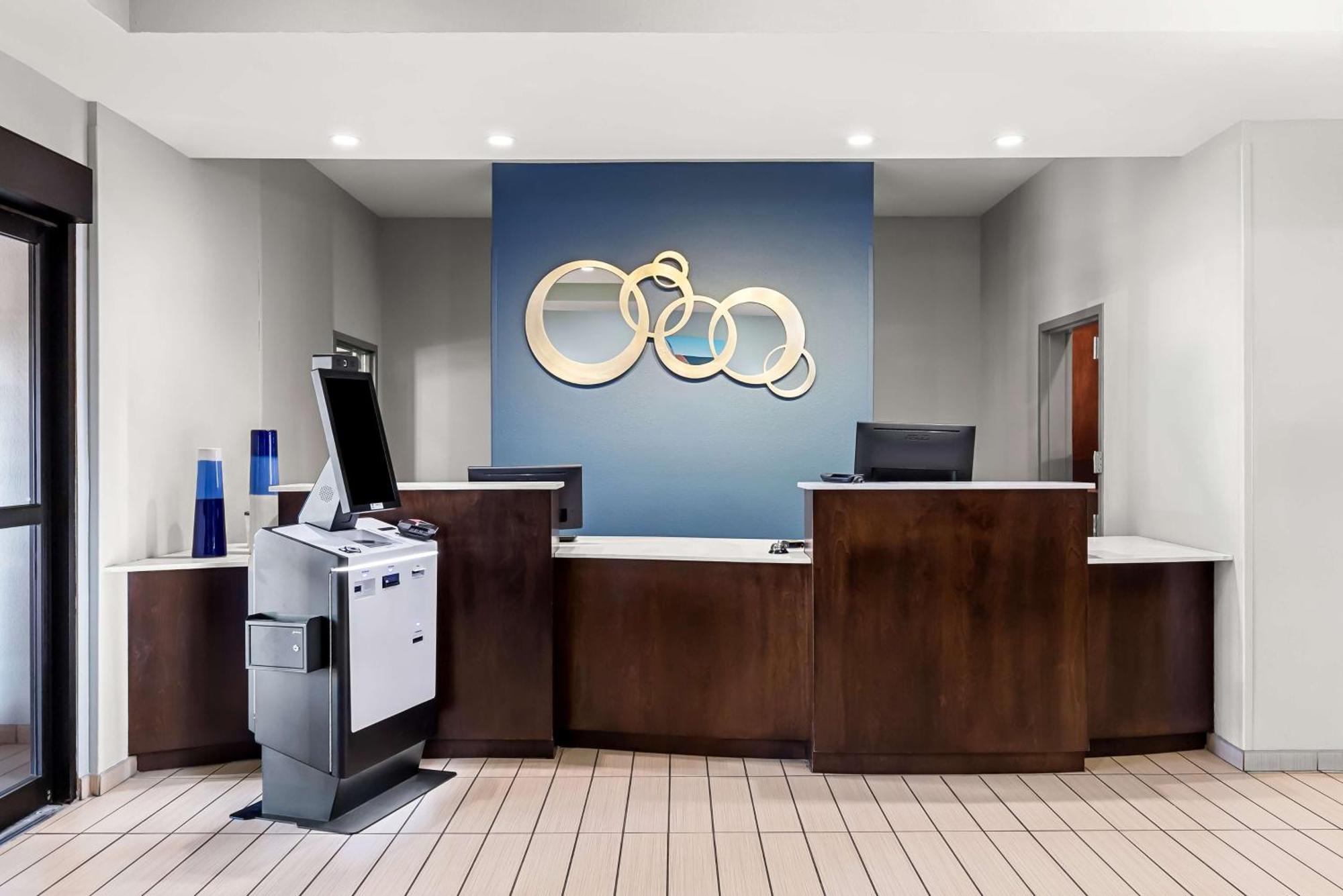 Best Western St. Louis Airport North Hotel & Suites Hazelwood Dış mekan fotoğraf