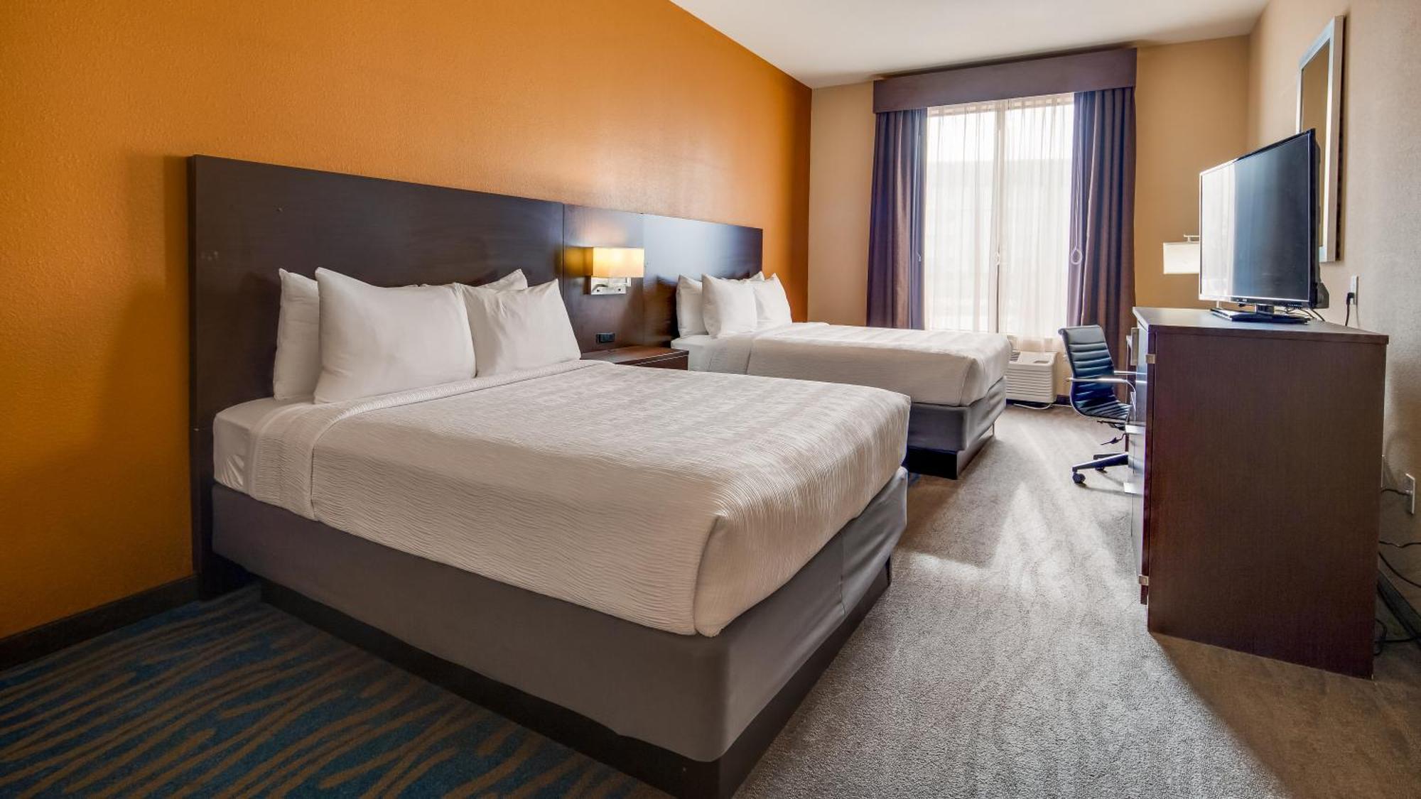 Best Western St. Louis Airport North Hotel & Suites Hazelwood Dış mekan fotoğraf